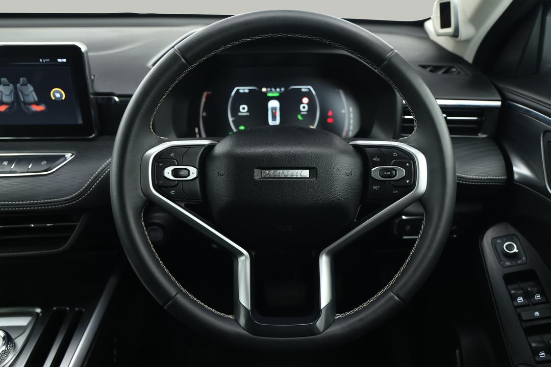 2022 GWM Haval Jolion Lux Hybrid, Automatic, 65094 km, Steering Wheel Close-up