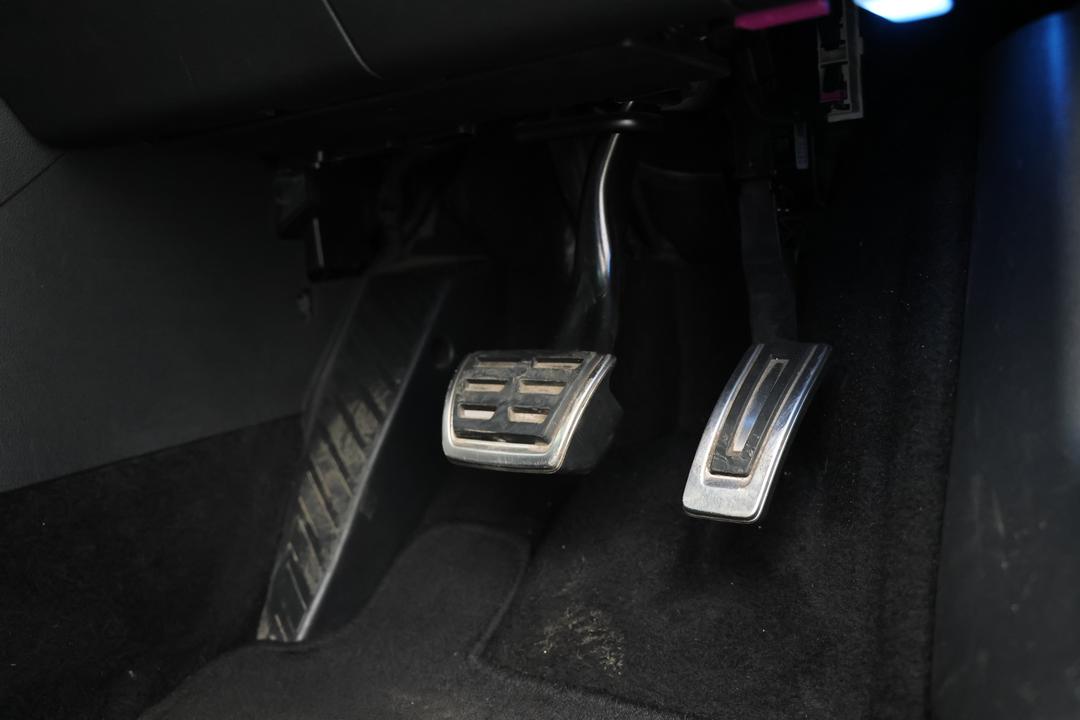 2022 SKODA Kodiaq Sportline (4x4) 132tsi, Automatic, 47727 km, Pedals and Footmat