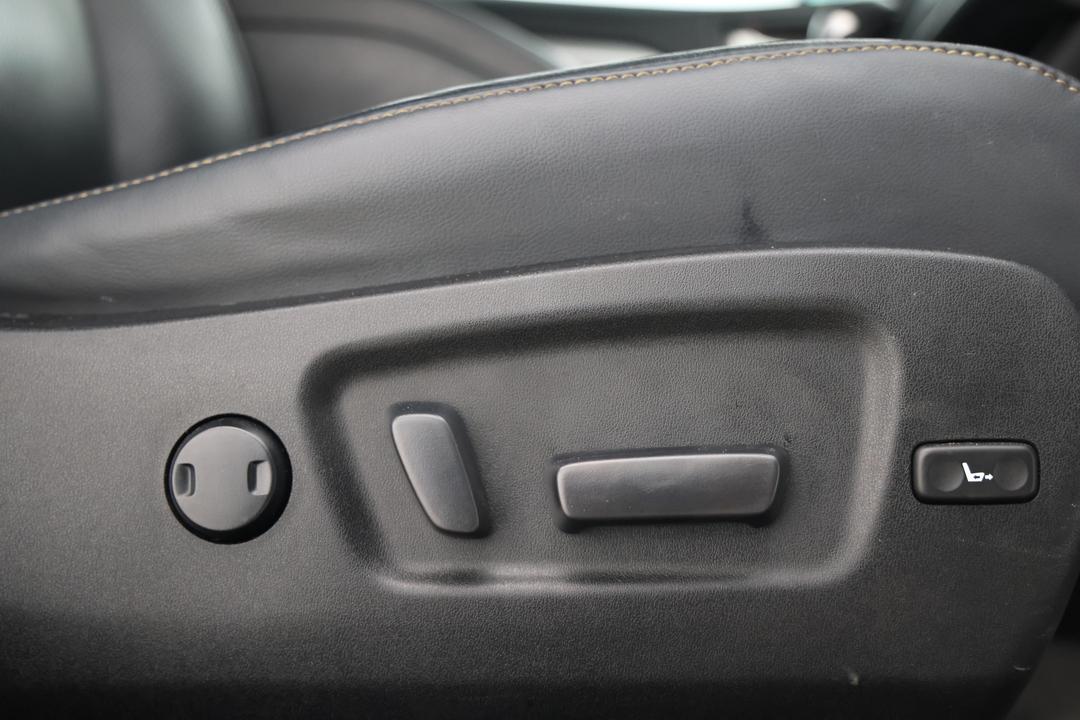 2019 Toyota Kluger Gxl (4x2), Automatic, 67886 km, Drivers Side Adjustment Panel