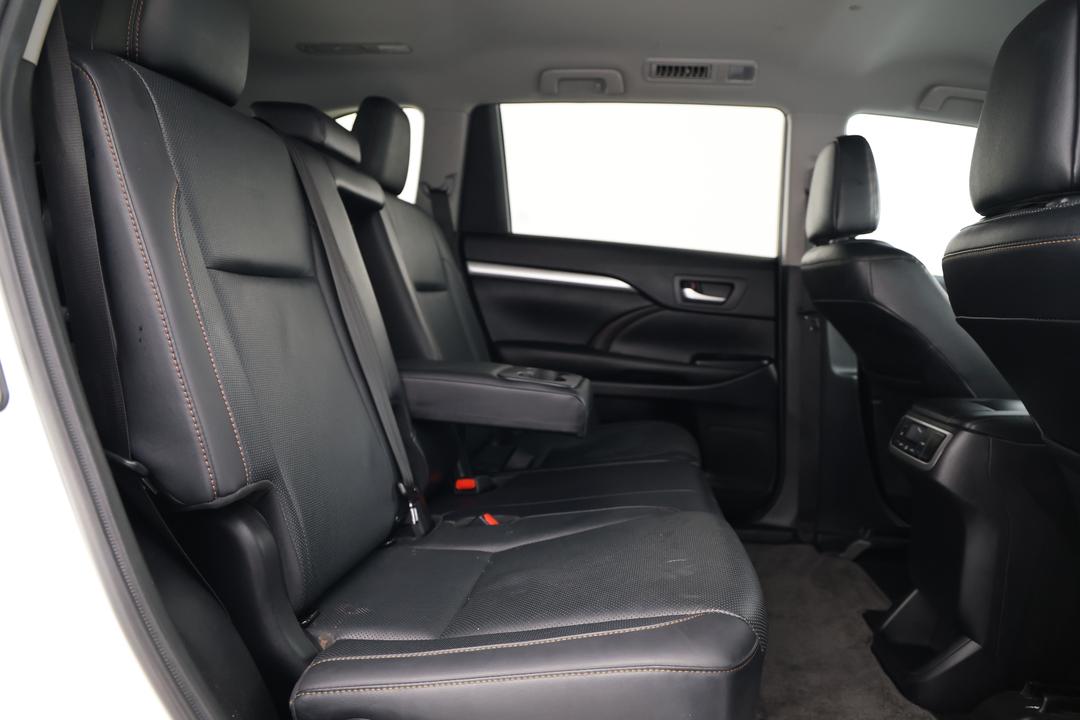 2019 Toyota Kluger Gxl (4x2), Automatic, 67886 km, Right Side Rear Door Cabin View