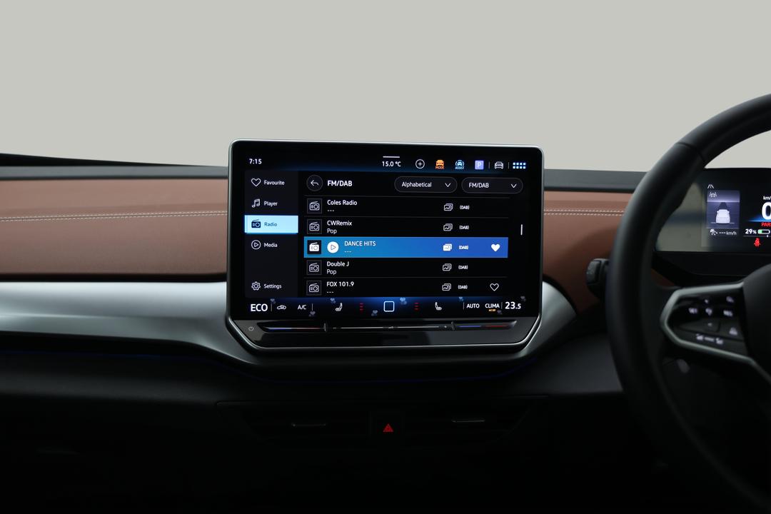 2025 Volkswagen Id.4 Pro, Automatic, 7132 km, Center Console