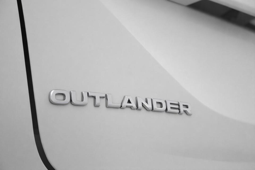 2024 Mitsubishi Outlander Es 5 Seat (2WD), Automatic, 53874 km, Roof/Sunroof View