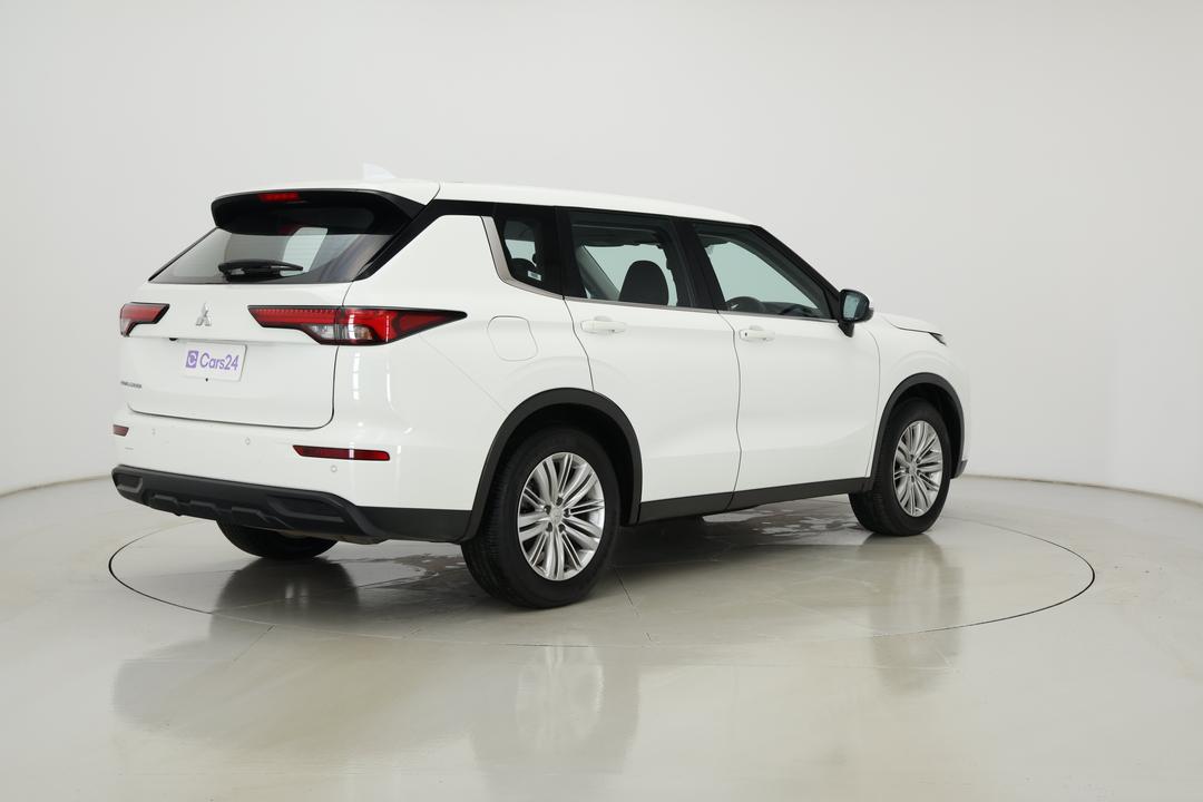 2024 Mitsubishi Outlander Es 5 Seat (2WD), Automatic, 53874 km, Right Back Diagonal (45- Degree) View