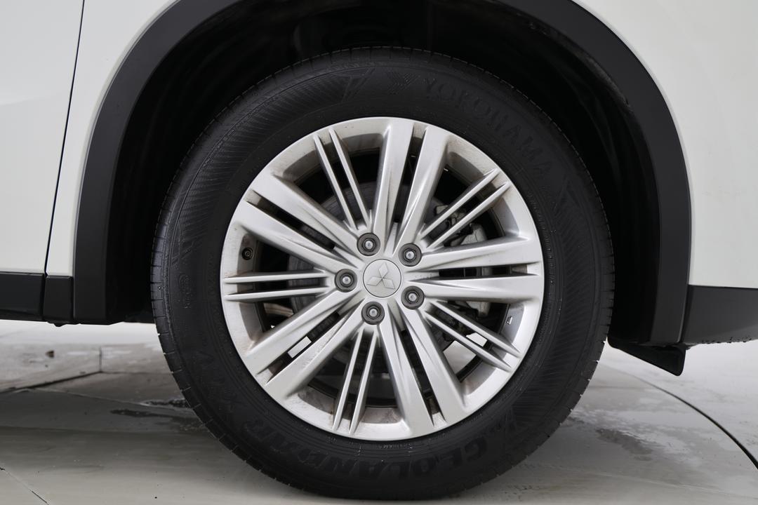 2024 Mitsubishi Outlander Es 5 Seat (2WD), Automatic, 53874 km, Right Front Wheel