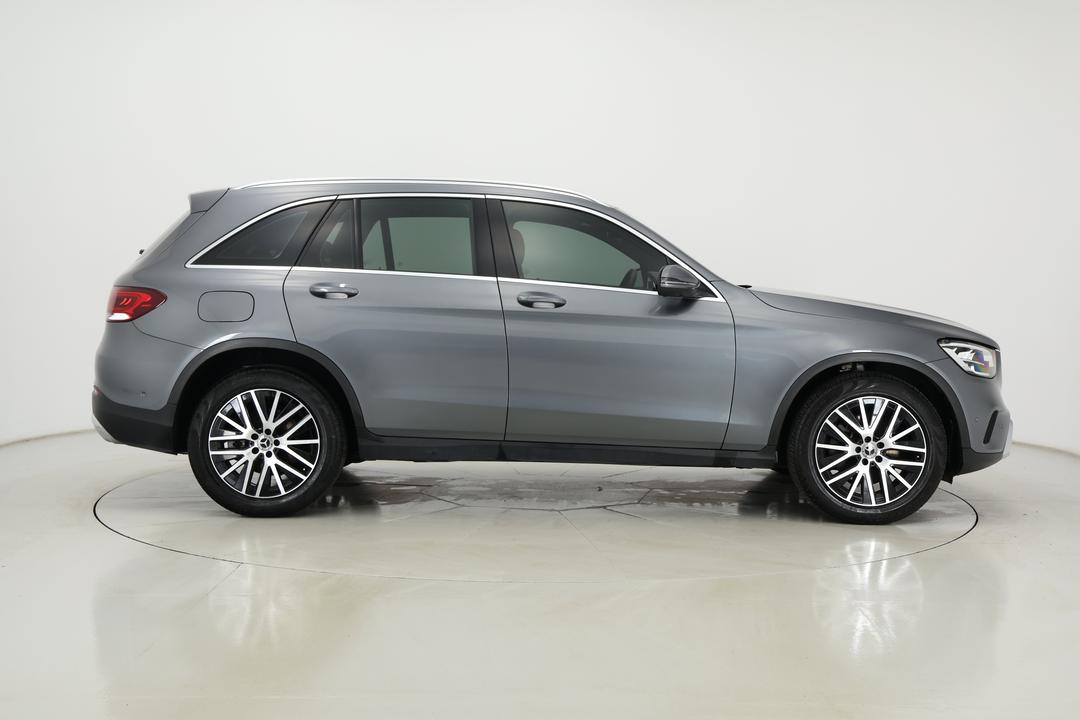 2022 Mercedes-benz GLC 200, Automatic, 26066 km, Right Side View