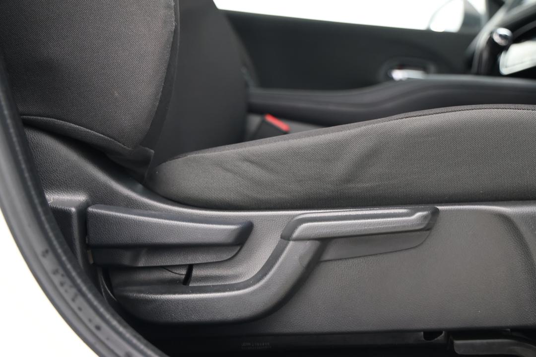 2018 Honda HR-V Vti, Automatic, 91085 km, Drivers Side Adjustment Panel