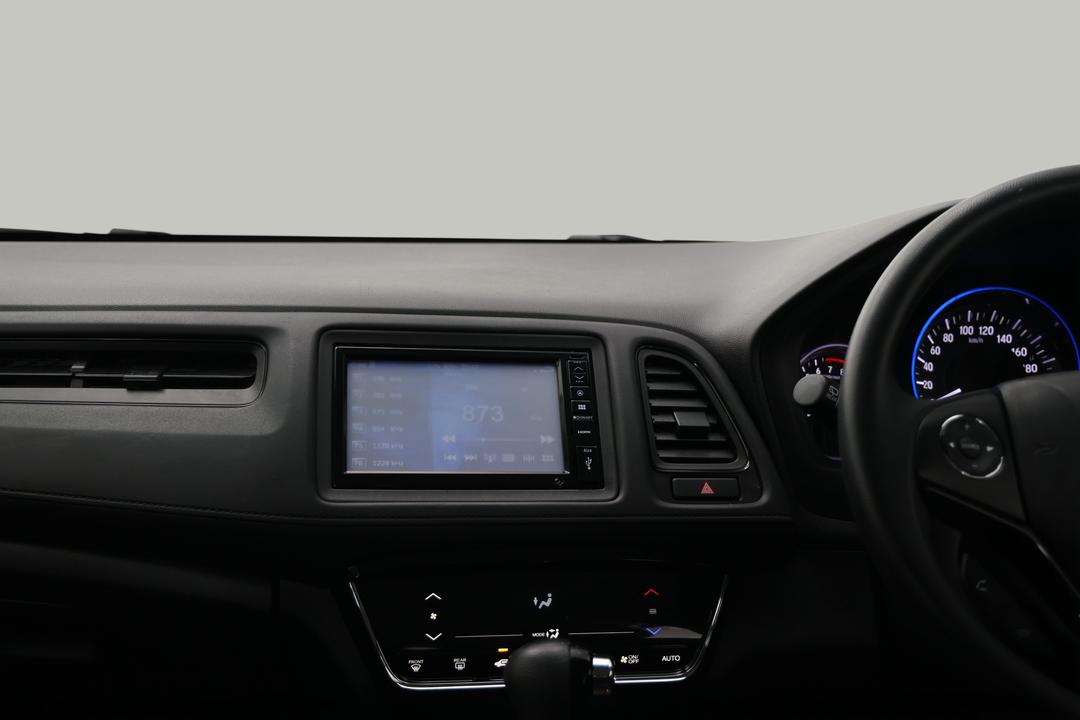 2018 Honda HR-V Vti, Automatic, 91085 km, Center Console