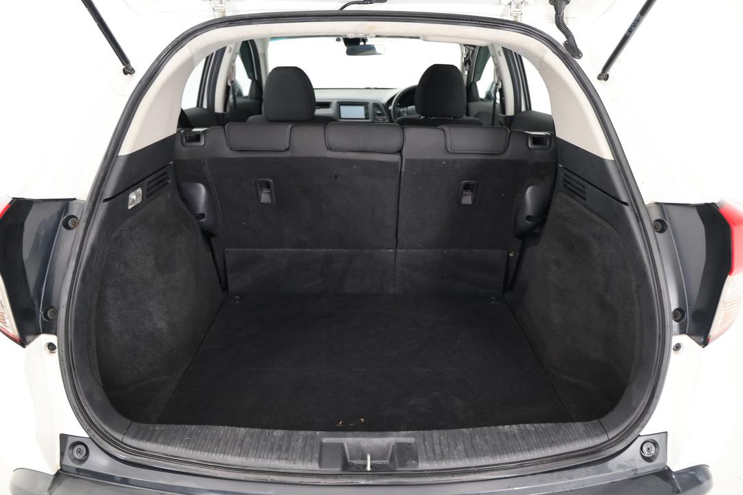 2018 Honda HR-V Vti, Automatic, 91085 km, Boot Inside View