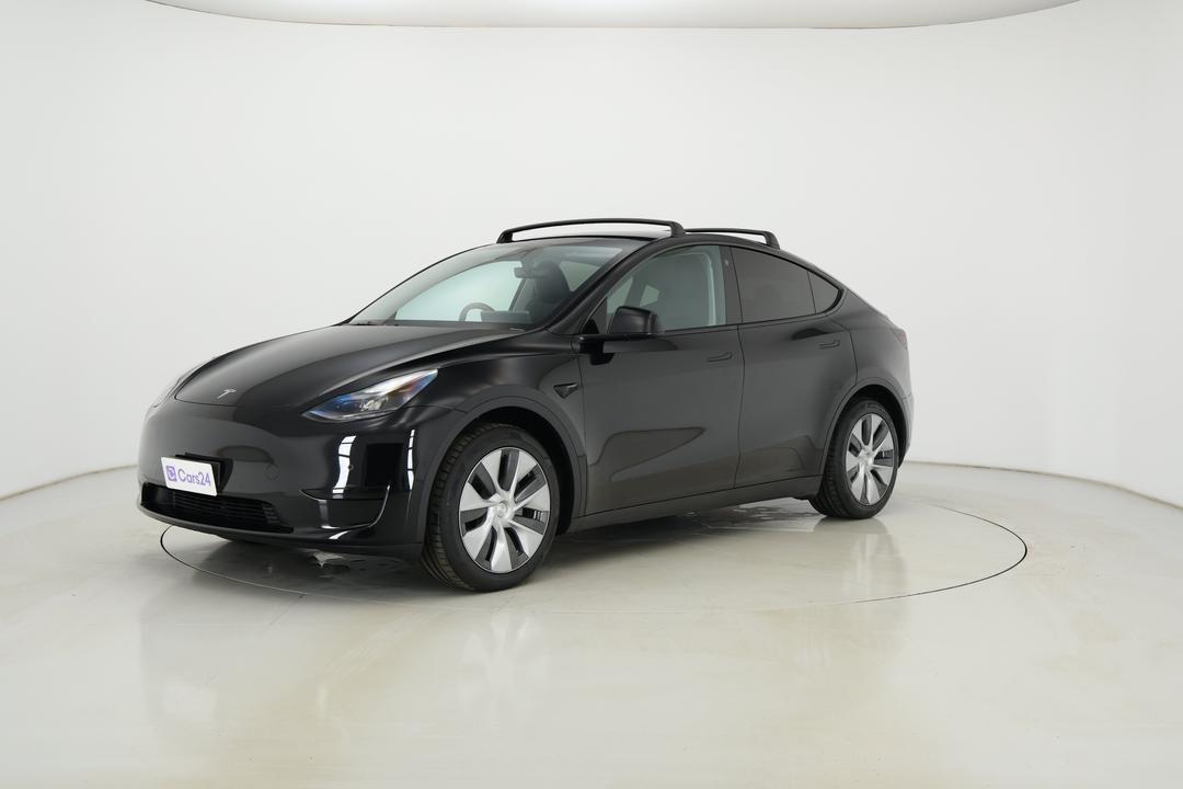 2022 Tesla Model Y Rear-wheel Drive, Automatic, 31741 km, Left Front Diagonal (45- Degree) View