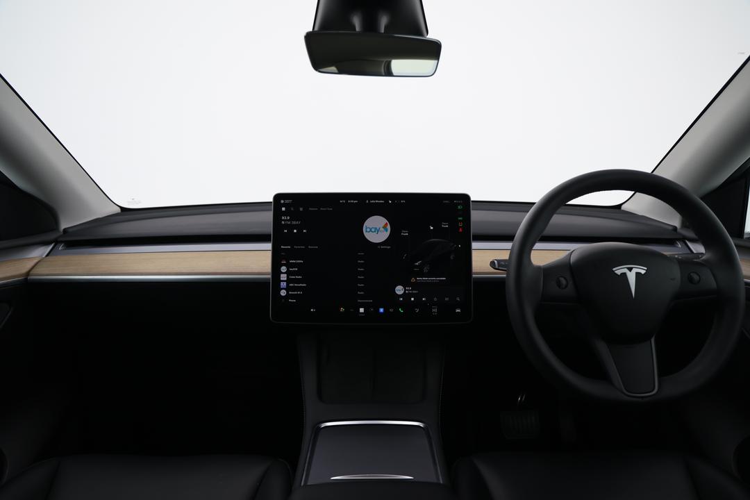 2022 Tesla Model Y Rear-wheel Drive, Automatic, 31741 km, Dashboard View