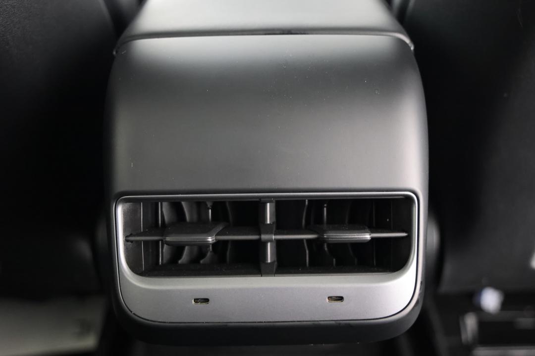 2022 Tesla Model Y Rear-wheel Drive, Automatic, 31741 km, Rear A/C Vent