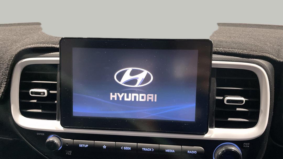 2023 Hyundai Venue Active, Automatic, 34314 km, Infotainment System