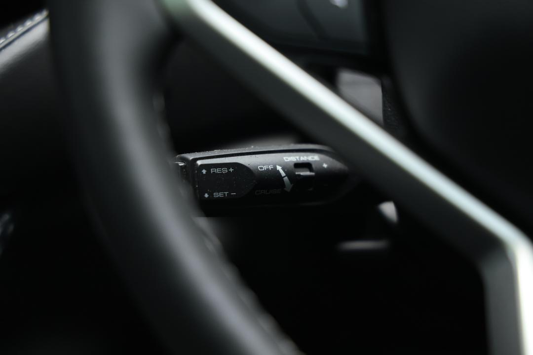 2023 GWM Haval H6 Ultra, Automatic, 24482 km, On-Roof Controls/Sunglass holder