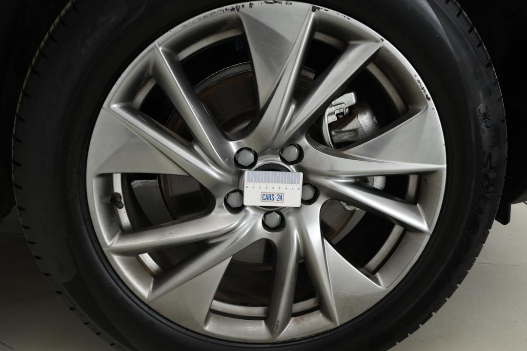 2023 GWM Haval H6 Ultra, Automatic, 24482 km, Wheels Rim Front RHS Gutter Rash