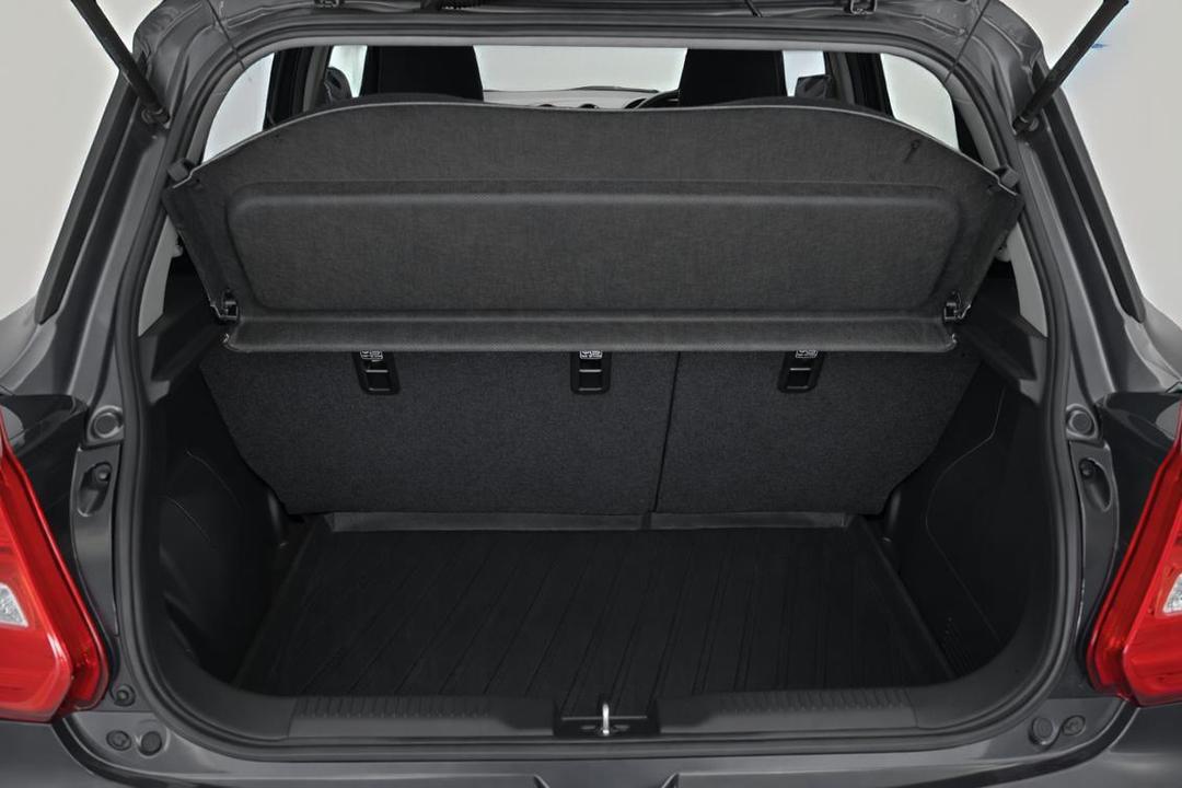2023 Suzuki Swift Glx Turbo, Automatic, 22463 km, Boot Inside View