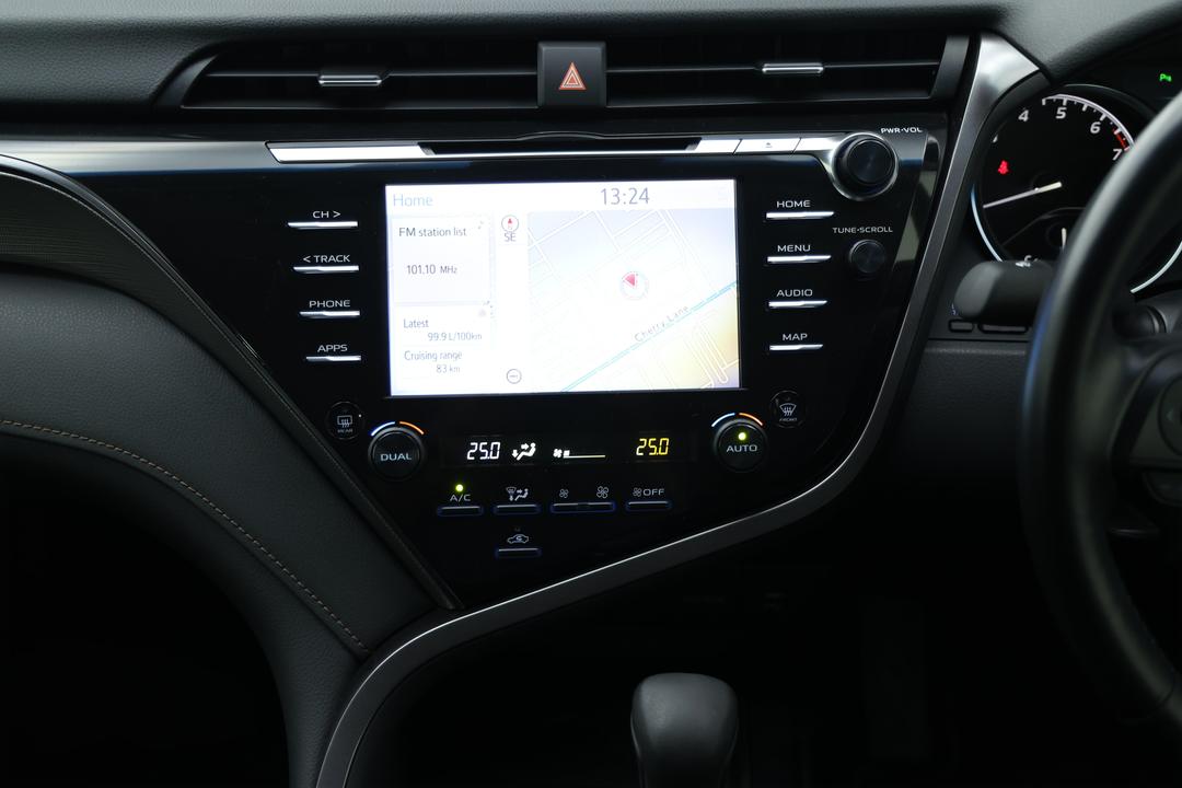 2020 Toyota Camry Ascent Sport, Automatic, 22181 km, Center Console