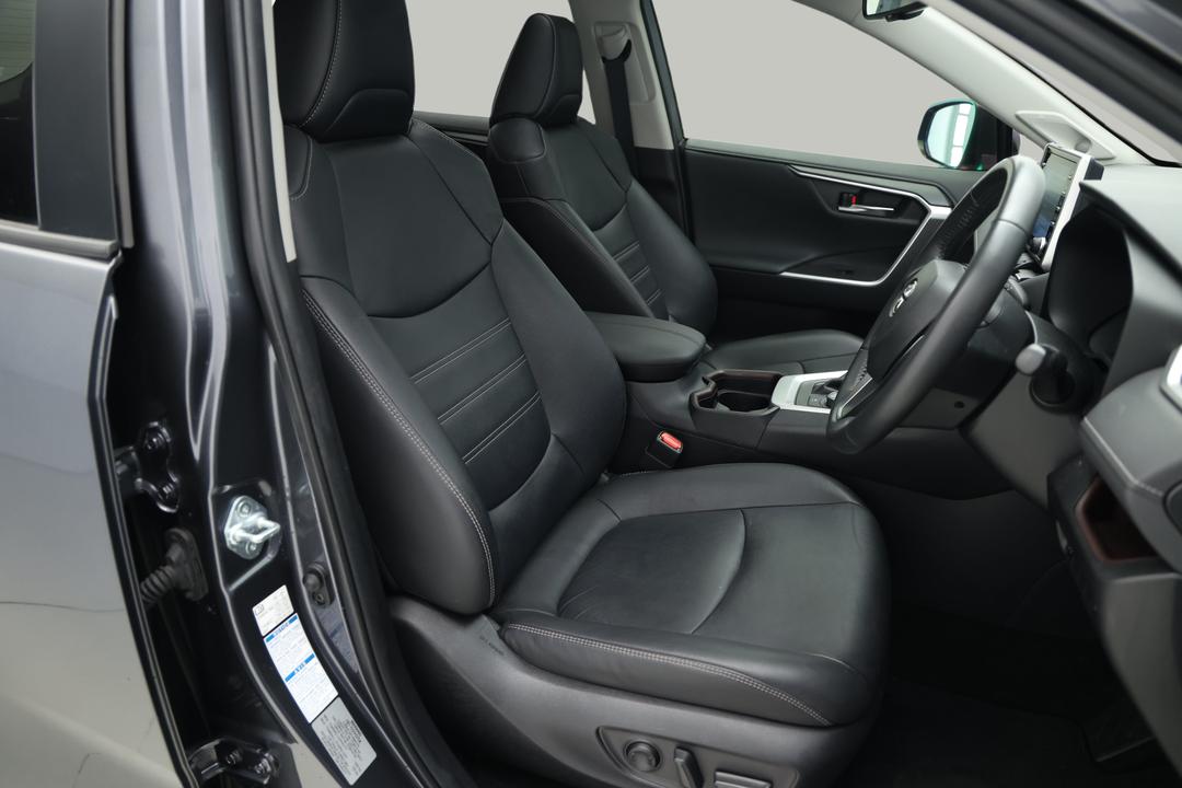 2021 Toyota RAV4 Cruiser (AWD) Hybrid, Automatic, 54559 km, Right Side Front Door Cabin View