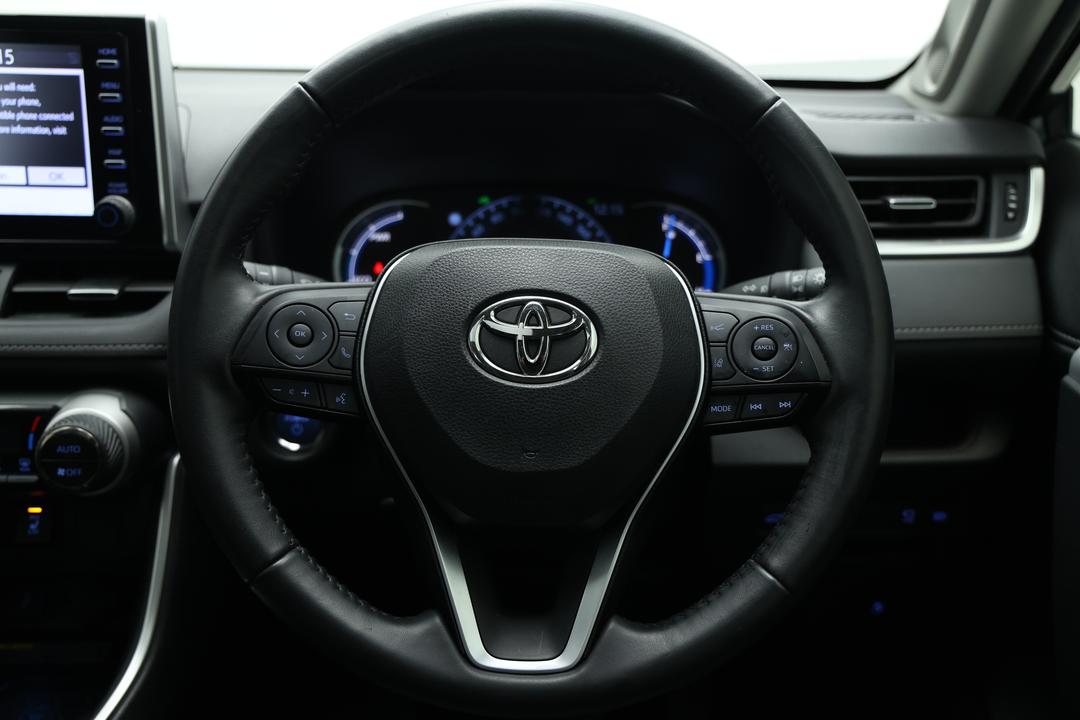 2021 Toyota RAV4 Cruiser (AWD) Hybrid, Automatic, 54559 km, Steering Wheel Close-up