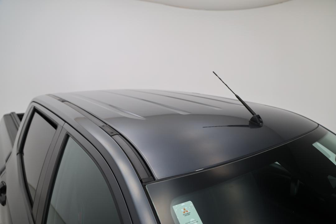 2024 Mitsubishi Triton Glx+ (4x4), Automatic, 16170 km, Roof/Sunroof View