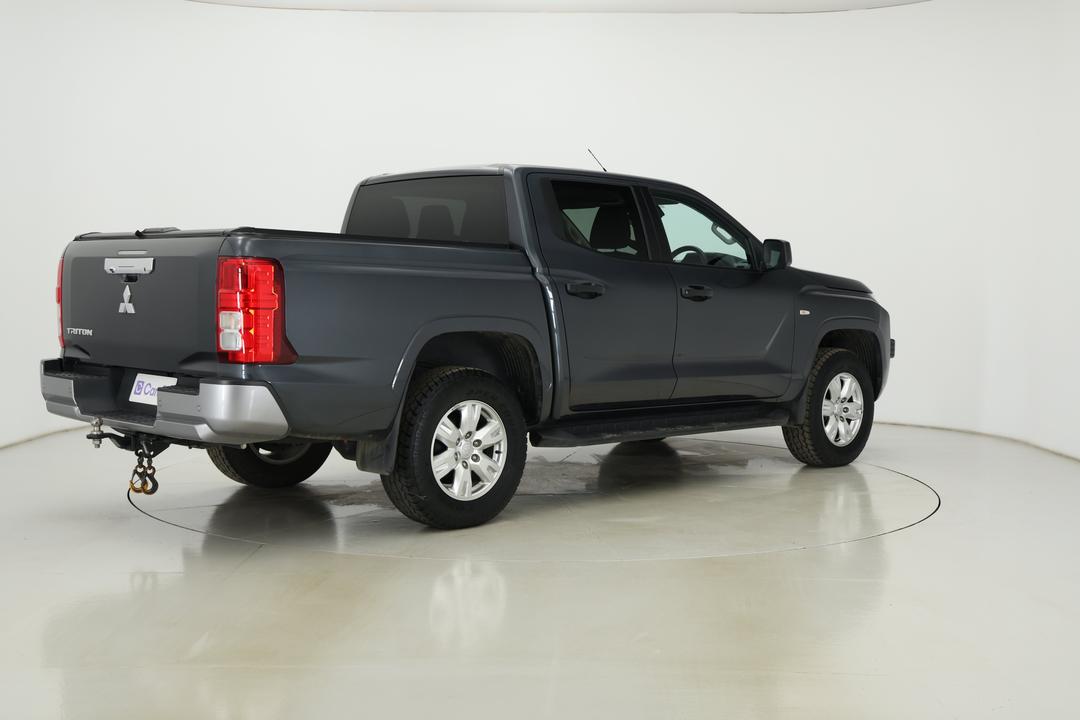 2024 Mitsubishi Triton Glx+ (4x4), Automatic, 16170 km, Right Back Diagonal (45- Degree) View