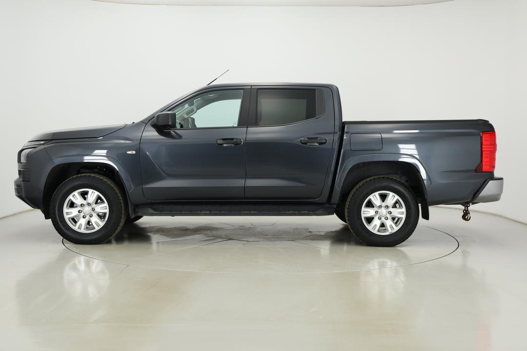 2024 Mitsubishi Triton Glx+ (4x4), Automatic, 16170 km, Left Side View