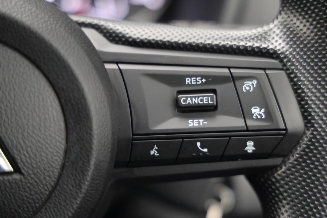 2024 Mitsubishi Triton Glx+ (4x4), Automatic, 16170 km, Cruise Control