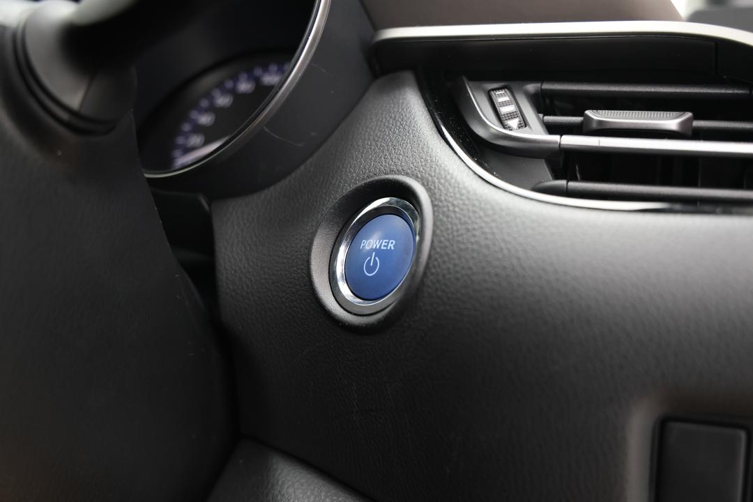 2022 Toyota C-HR Koba (2WD) Hybrid, Automatic, 58114 km, Keyless / Button Start