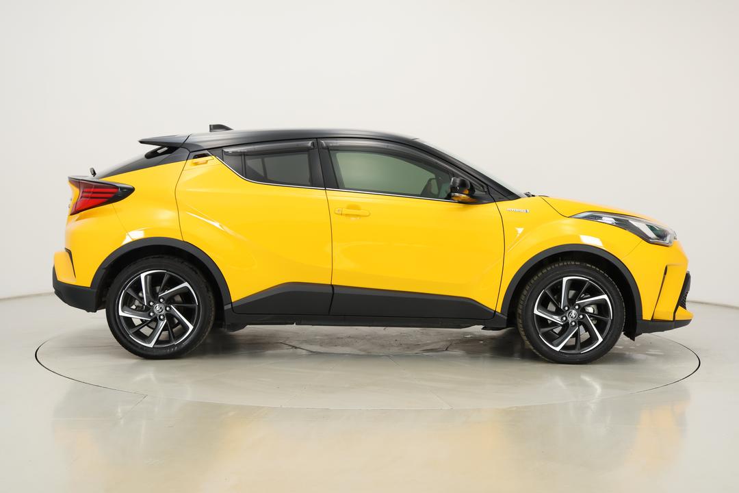 2022 Toyota C-HR Koba (2WD) Hybrid, Automatic, 58114 km, Right Side View