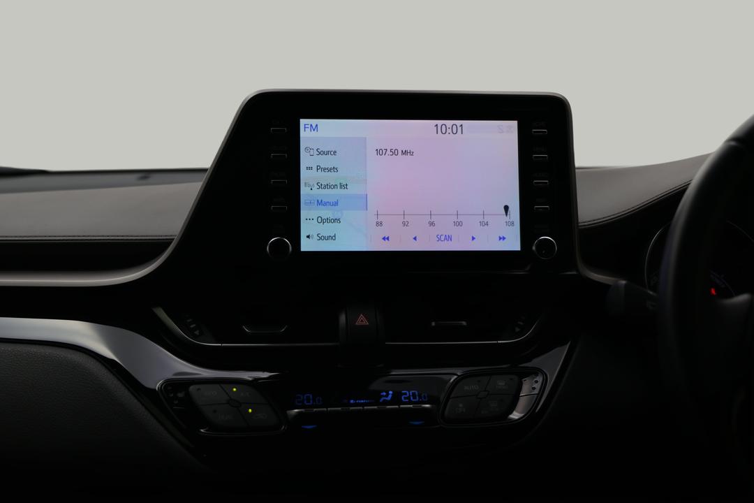 2022 Toyota C-HR Koba (2WD) Hybrid, Automatic, 58114 km, Center Console