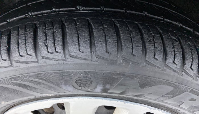 2016 Maruti Vitara Brezza VDI OPT, Diesel, Manual, 1,57,720 km, Left Front Tyre Tread