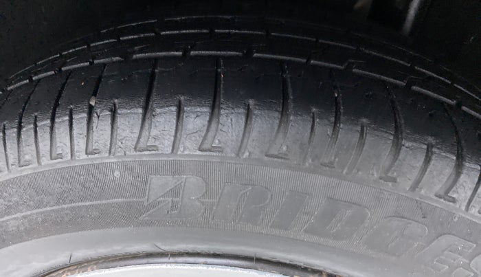 2016 Maruti Vitara Brezza VDI OPT, Diesel, Manual, 1,57,720 km, Left Rear Tyre Tread