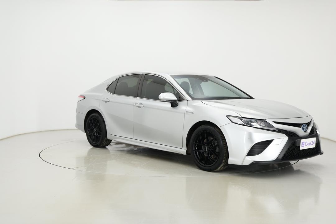 2020 Toyota Camry Ascent Sport Hybrid, Automatic, 137194 km, Right Front Diagonal (45- Degree) View