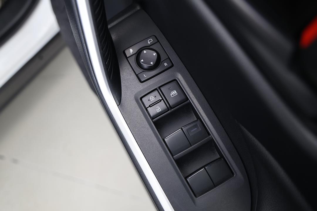 2023 Toyota RAV4 Gx (2WD), Automatic, 69456 km, Drivers Side Door Panel Controls