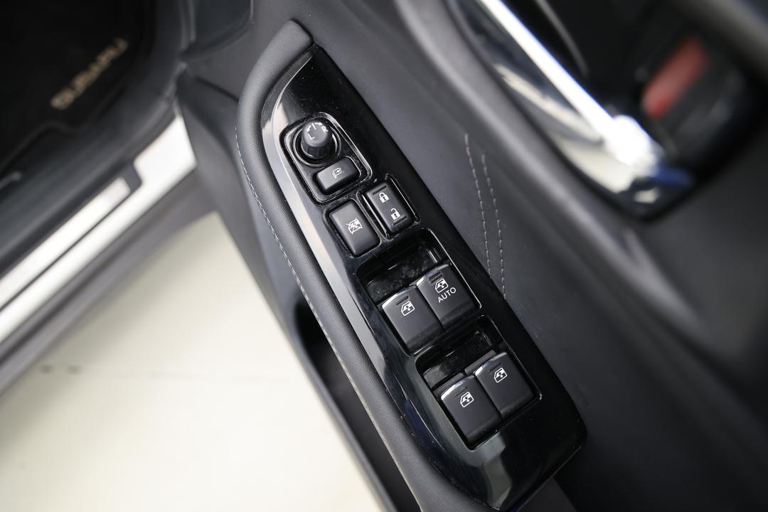 2020 Subaru Outback 2.5i Premium AWD, Automatic, 102057 km, Drivers Side Door Panel Controls