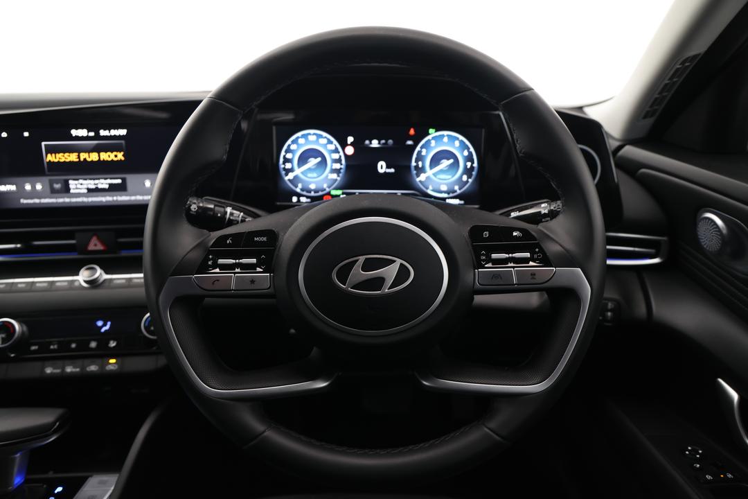 2024 Hyundai i30 Elite Hev 1.6p Dct, Automatic, 19850 km, On-Roof Controls/Sunglass holder