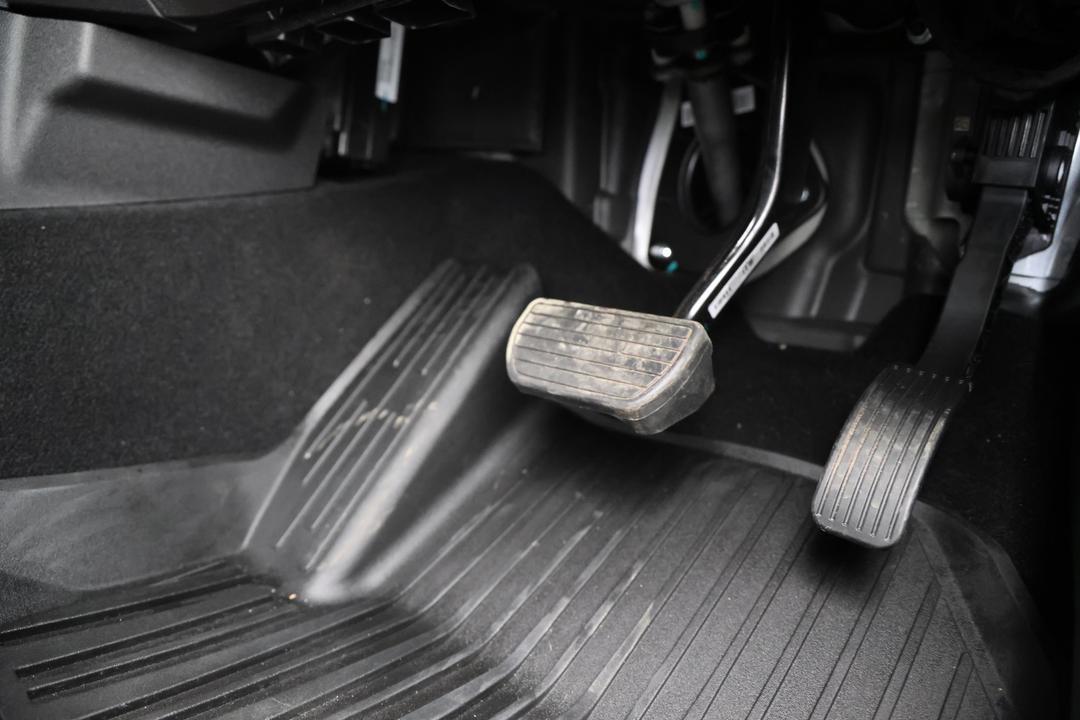 2024 GWM Tank 300 Ultra Petrol, Automatic, 12376 km, Pedals and Footmat