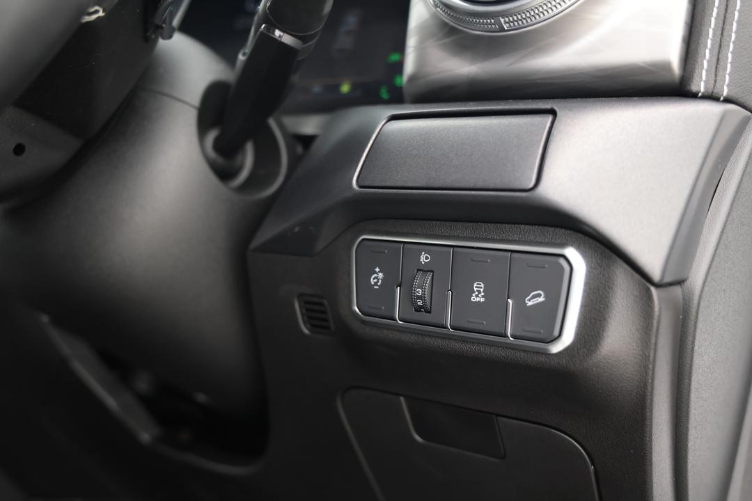 2024 GWM Tank 300 Ultra Petrol, Automatic, 12376 km, Utility Switches/Buttons