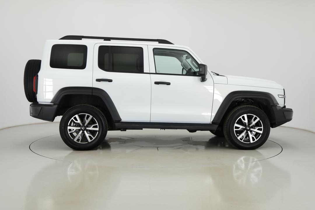 2024 GWM Tank 300 Ultra Petrol, Automatic, 12376 km, Right Side View