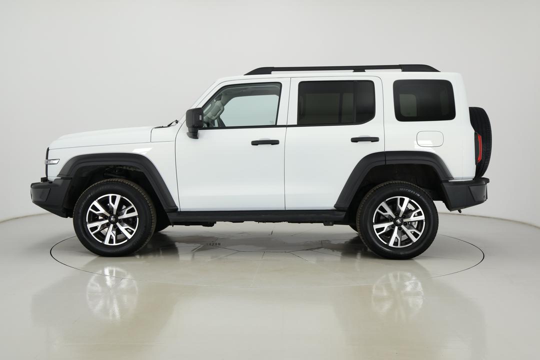 2024 GWM Tank 300 Ultra Petrol, Automatic, 12376 km, Left Side View