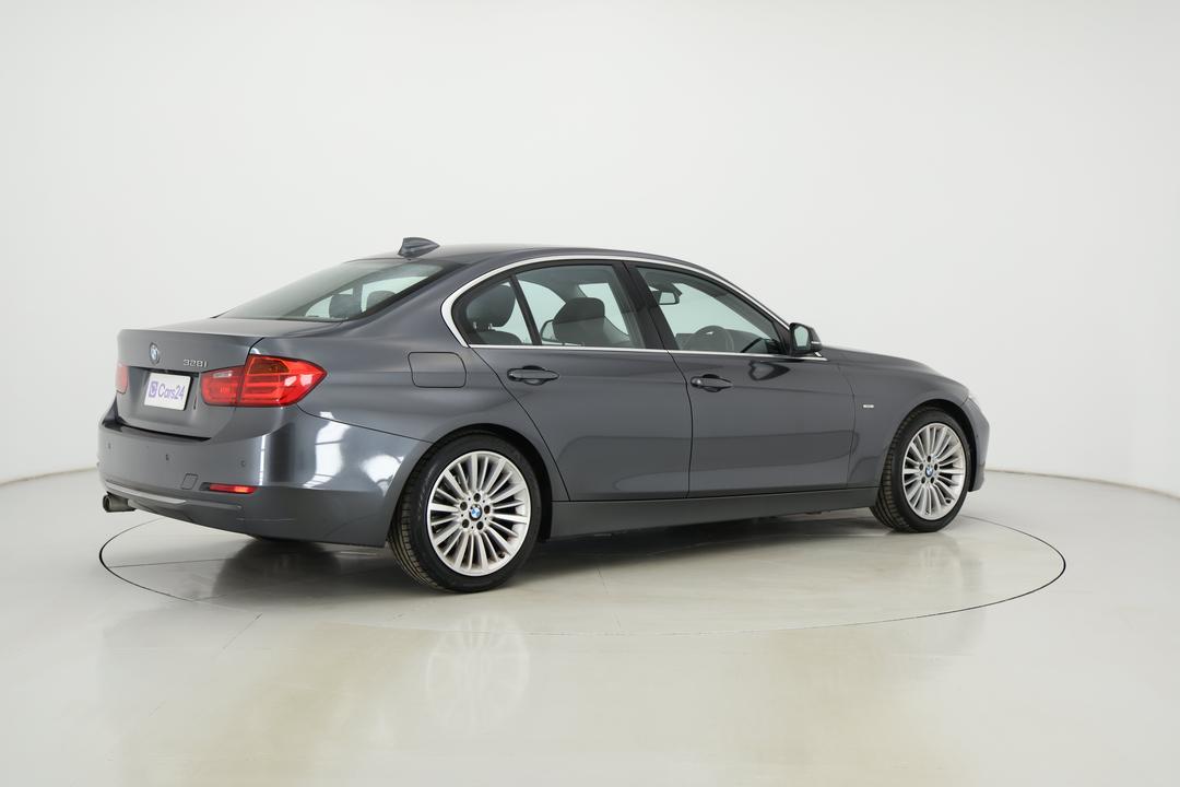 2014 BMW 3 28i Luxury Line, Automatic, 109834 km, Right Back Diagonal (45- Degree) View