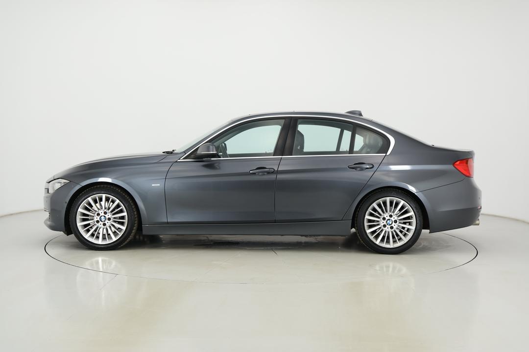 2014 BMW 3 28i Luxury Line, Automatic, 109834 km, Left Side View