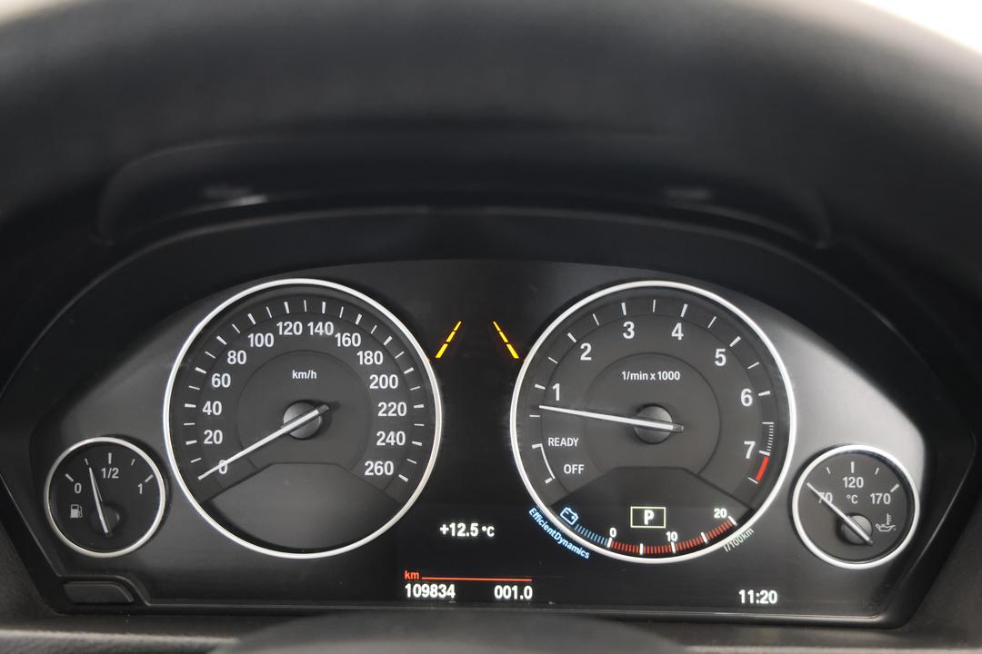 2014 BMW 3 28i Luxury Line, Automatic, 109834 km, Odometer View