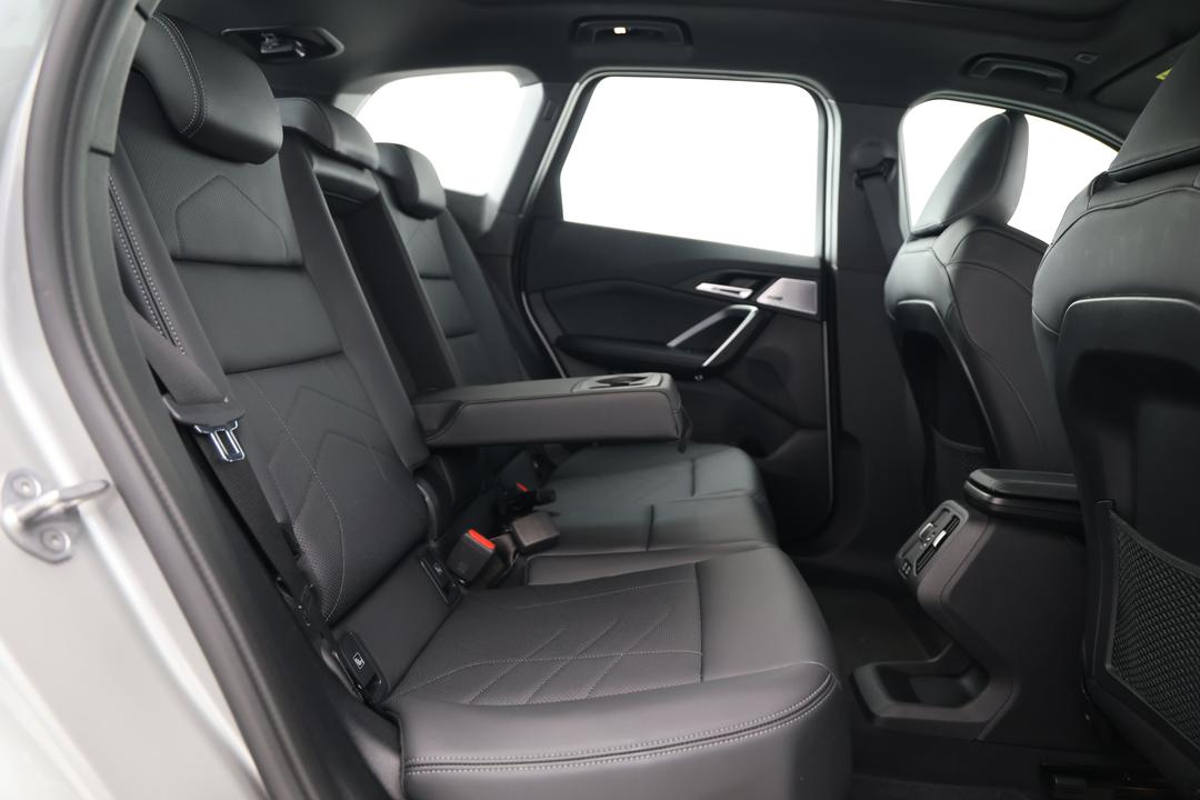 2024 BMW Ix1 Edrive20 Xline, Automatic, 24952 km, Right Side Rear Door Cabin View