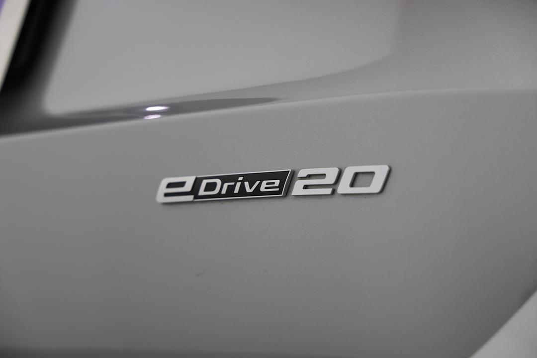 2024 BMW Ix1 Edrive20 Xline, Automatic, 24952 km, Badge (Boot Right Side)