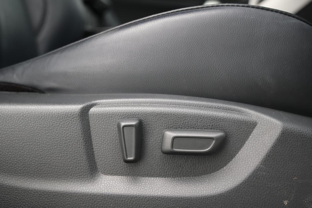 2022 Mitsubishi Eclipse Cross Exceed (2WD), Automatic, 33506 km, Drivers Side Adjustment Panel