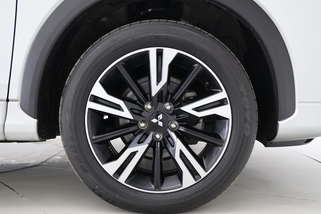 2022 Mitsubishi Eclipse Cross Exceed (2WD), Automatic, 33506 km, Right Front Wheel