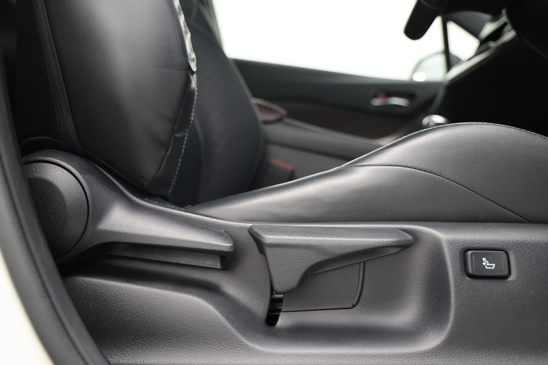 2018 Toyota C-HR Koba (AWD), Automatic, 140624 km, Drivers Side Adjustment Panel