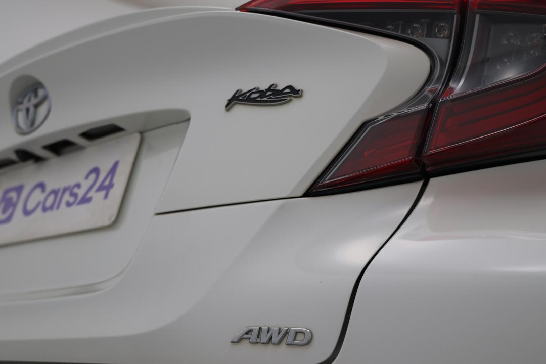 2018 Toyota C-HR Koba (AWD), Automatic, 140624 km, Badge (Boot Right Side)