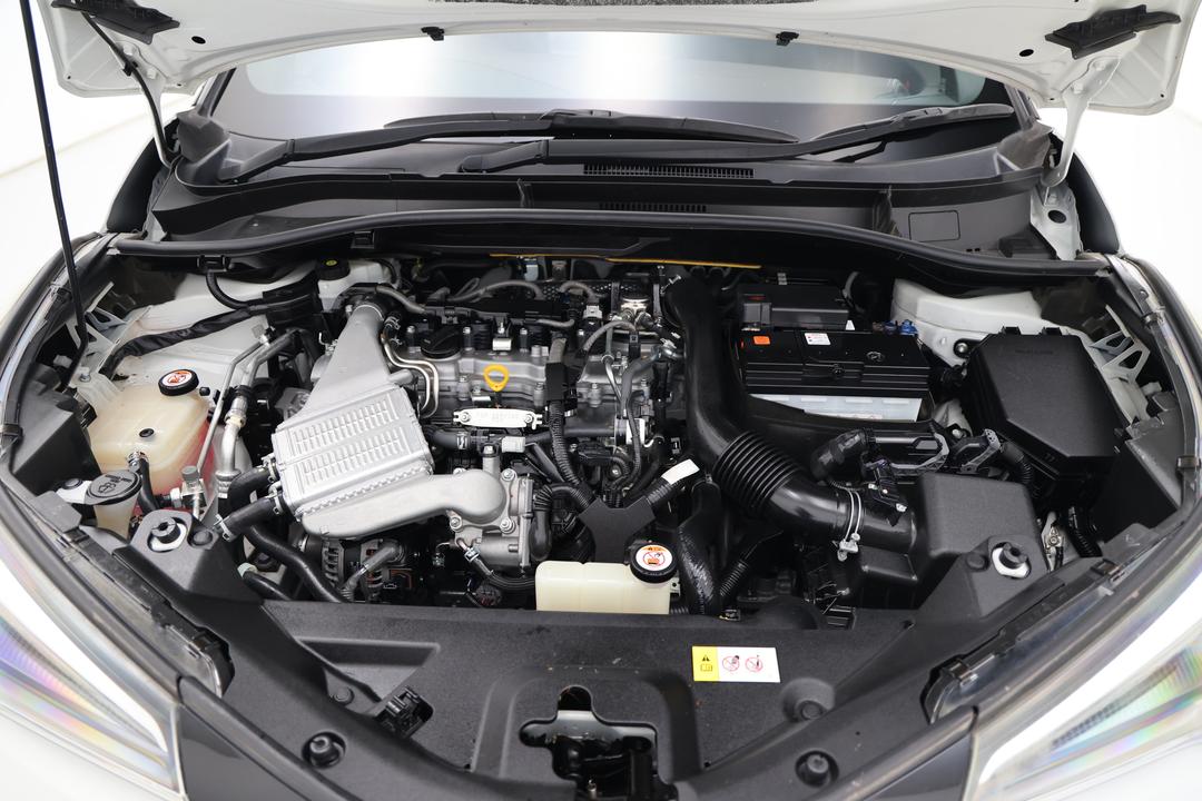 2018 Toyota C-HR Koba (AWD), Automatic, 140624 km, Open Bonnet (Engine)