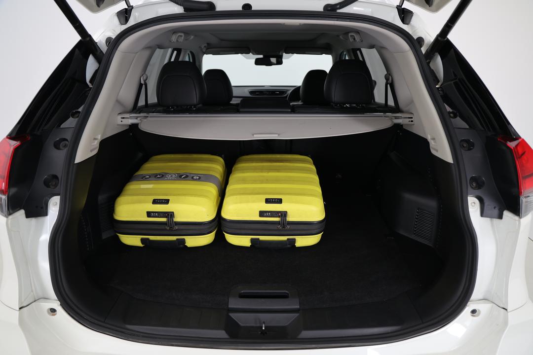 2021 Nissan X-trail Ti (4WD), Automatic, 42462 km, Boot Inside View with Luggage